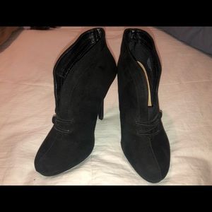 Apt. 9 ankle boot heels